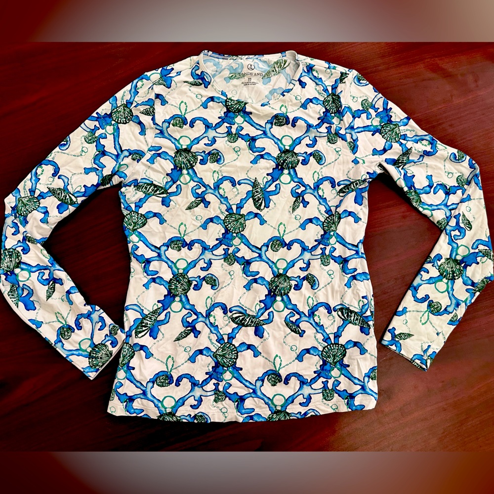 Lands End Long Sleeve Rash Guard XS sea shell ocean pattern, like new